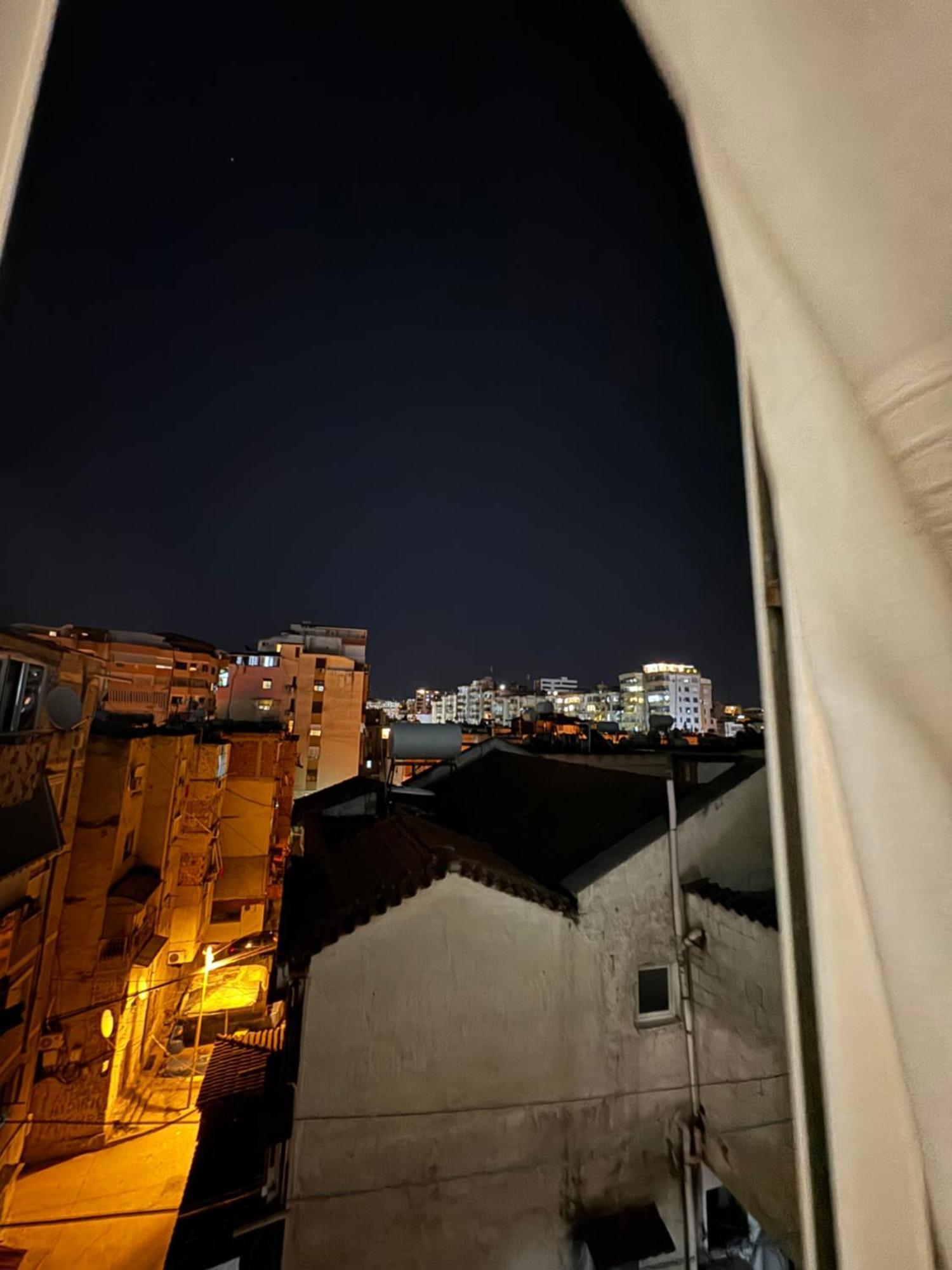 Toptani Center Apartment ティラナ エクステリア 写真